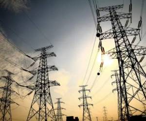 El primer dato que aleja los apagones es la capacidad instalada del parque eléctrico nacional al crecer de 3,240.9 a 3,517.5 megavatios.