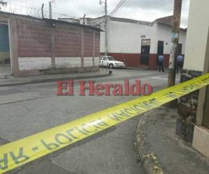 Al lugar llegaron miembros de la Policía Nacional, quienes acordonaron el área. Foto: Alex Pérez