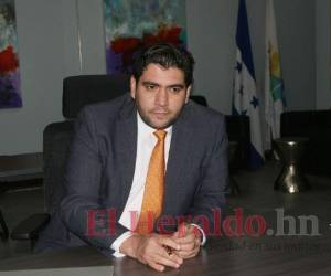 El comisionado permanente del Registro Nacional de las Personas (RNP), Rolando Kattán, afirmó que el nuevo DNI es un documento seguro y genera confianza en el ciudadano y en las instituciones. Foto: Efraín Salgado/El Heraldo