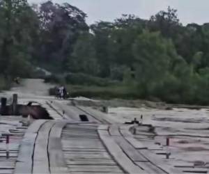 El jueves, las autoridades de la Secretaría de Gestión de Riesgos y Contingencias (Copeco) alertó sobre el alto oleaje y lluvias que presentarían los departamentos de la costa norte y Caribe del país.