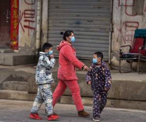 Hong Kong está bajo presión y los hospitales públicos han pedido a las parejas y a las familias de las embarazadas que no estén presentes en los nacimientos. AP.