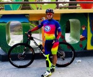 El médico de 45 años pedalea con todo el corazón en la Vuelta El Heraldo
