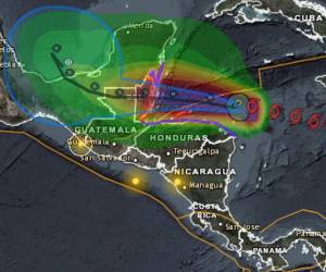 Así luce el fenómeno natural este martes. Se observa muy cerca de Honduras y su ruta se mantiene hacia Belice, Guatemala y México.