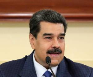 El presidente venezolano, Nicolás Maduro, denunció este lunes que el gobierno colombiano buscó 'afectar' su sistema militar de defensa reclutando para tal fin a militares venezolanos. Foto: AFP.