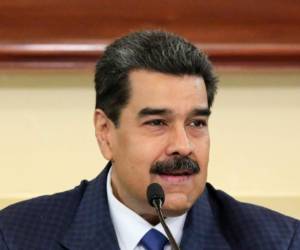 El presidente venezolano, Nicolás Maduro, denunció este lunes que el gobierno colombiano buscó 'afectar' su sistema militar de defensa reclutando para tal fin a militares venezolanos. Foto: AFP.