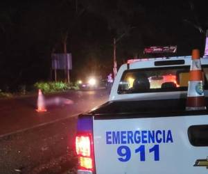 El cuerpo del hombre fallecido quedó en medio de la calle.