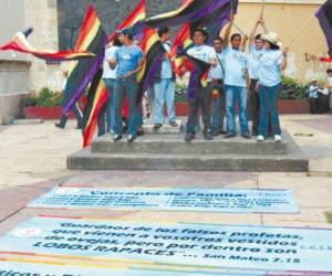 La comunidad LGTBI es del criterio que al no legalizar el matrimonio igualitario en Honduras se violentarían sus derechos.