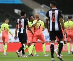 La FA Cup, la emblemática y antigua competición creada en 1871, conoce ya por lo tanto a los cuatro equipos que pugnarán por el título en esta campaña. Foto: AFP