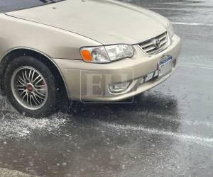 Las lluvias regresaron este lunes a varias zonas de Honduras con el ingreso de una onda tropical que dejará precipitaciones y actividad eléctrica en distintos departamentos del país.