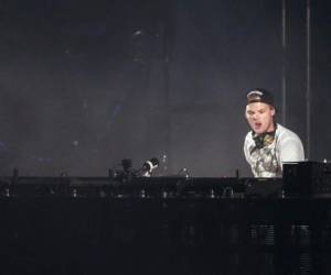 Avicii, quien fuera de los DJ más famosos del mundo, murió el viernes en Omán a los 28 años de edad. (AFP)