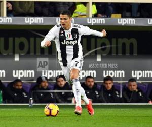 Como parte del acuerdo, el cambio de una sentencia de 19 millones de euros a cambio de una sentencia reducida de cárcel. Foto:AP