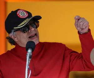 Petro rechaza el uso de instalaciones militares para la posesión de De la Espriella.