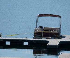 Este es el bote que rentó la actriz en el muelle del Lago Piru.