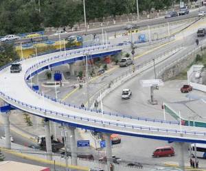 El accidente ocurrió en el acceso al puente Ricardo Álvarez, en el carril de acceso desde la parte sur de la ciudad.