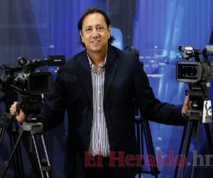 Aldo Romero tiene 26 años haciendo periodismo. Foto Johny Magallanes / EL HERALDO