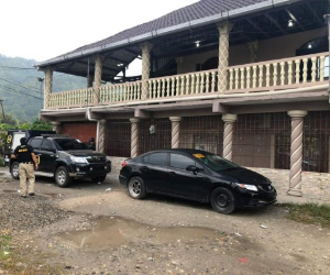 Esta es una de las viviendas donde la Agencia Técnica de Investigación (ATIC) realizó allanamientos.