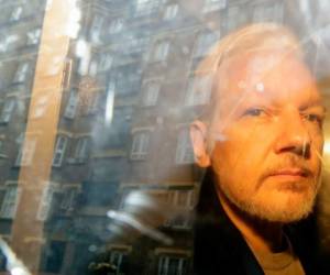 Assange debe comparecer en audiencia el año próximo sobre su extradición a Estados Unidos. AP.