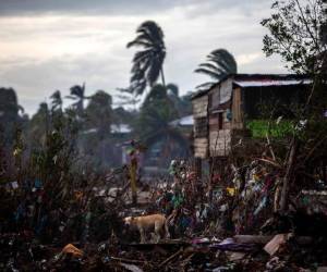 En esta zona poblada por indígenas y afrodescendientes que se dedican a la pesca y la agricultura, se preguntan cómo lograrán retomar sus vidas tras el devastador paso de los ciclones que azotaron la misma zona en cuestión de dos semanas. AFP.