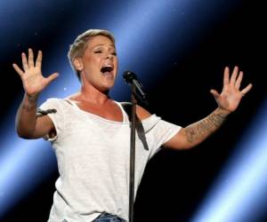 La promotora Live Nation tuiteó que Pink ingresó a un hospital el domingo con deshidratación y luego fue dada de alta. Foto: Agencia AP