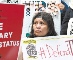 Los hondureños que están amparados en el Programa de Protección Temporal tuvieron hasta ayer a las 12:00 de la medianoche para reinscribirse y tener permiso de permanecer en EE UU.