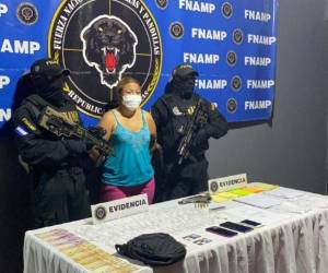 La detenida responde al nombre de Haydee Suyapa Laínez Girón (33), conocida con el alias de “La Crazy/Loca”.