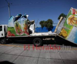 La parte trasera del camión se partió en dos. Foto David Romero| EL HERALDO