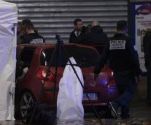 Inculpan a mujer por el asesinato de una niña de 12 años encontrada en un baúl en París