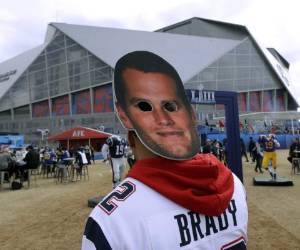 Mike Davis arrives for the NFL Super Bowl 53 football game between the Los Angeles Rams and the New England Patriots Sunday, Feb. 3, 2019, in Atlanta. (AP Photo/David J. Phillip)