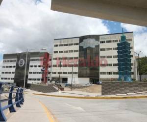 La ENEE sigue sin poder operar los tres módulos del parque informático que le compró al consorcio español Indra.