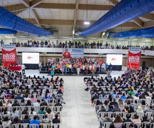 <b>Más del 58 % de las becas ha sido otorgado a mujeres, fortaleciendo la equidad de género.</b>