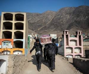 Después de Estados Unidos, los países con más víctimas mortales son Brasil, México, Reino Unido e India. Foto AFP