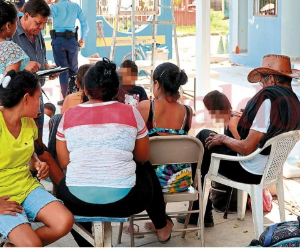 La familia entera se encuentra refugiada en la posta policial de la colonia Rivera Hernández.