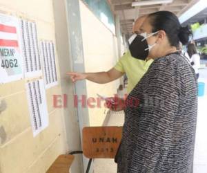 Los ciudadanos deberán ser atendidos sin problemas en los nuevos centros de votación asignados. Foto: Alex Pérez/ EL HERALDO
