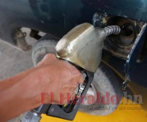 Los combustibles suman la tercera alza consecutiva.