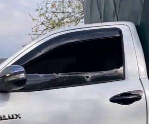 Los fallecidos quedaron dentro del vehículo en el que se conducían.