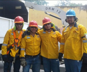 Los empleados de EEH siempre están alerta a cualquier llamado de la población para eficientar el servicio que ofrece la empresa.