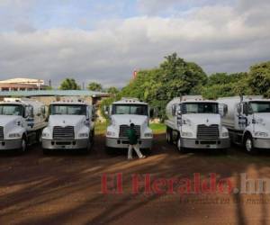 Los camiones cisternas fueron adquiridos por la Alcaldía capitalina durante la emergencia por la pandemia de covid-19. Foto: El Heraldo