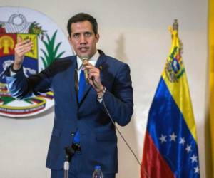 Estados Unidos 'seguirá reconociendo' al opositor Juan Guaidó como 'presidente interino' de Venezuela. Foto: AFP