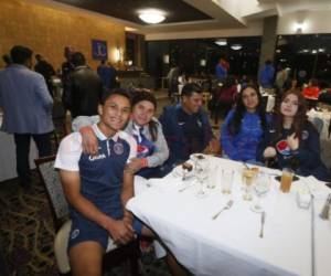 Los jugadores de Motagua compartieron con sus familiares una cena tras el campeonato. Foto: Ronal Aceituno / El Heraldo.