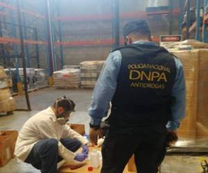 La Dirección Nacional Policial Antidroga (DNPA) junto a Arsa realizó las pruebas de los productos químicos.
