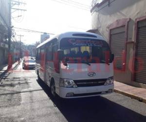 Sujetos desconocidos acribillaron a conductor de esta unidad de transporte. Foto: Alex Pérez/EL HERALDO