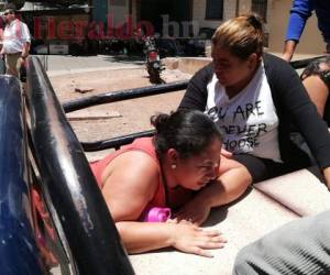 La muerte de la jovencita se registró cuando la motocicleta impactó contra un muro. Foto: Estalin Irías/El Heraldo.