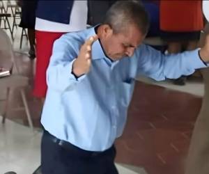 Decenas de pobladores de Yorito, Yoro, y zonas cercanas dieron el último adiós al pastor evangélico Óscar Núñez, asesinado tras haber sido secuestrado el 20 de abril y posteriormente asesinado.