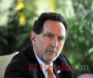 El Encargado de Negocios de la embajada de EE UU, Lawrence Gumbiner, destacó los resultados de la Maccih. Foto: Marvin Salgado / EL HERALDO.