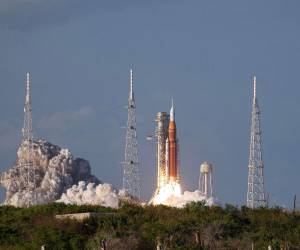 La tripulación que conforma la misión de Artemis II son: el comandante de la NASA, Reid Wiseman; Víctor Glover, Christina Koch y Jeremy Hansen.