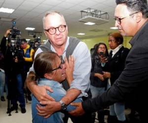 El gobierno subrayó que 'no hay confirmación al momento' de que los rehenes hayan sido ejecutados por los presuntos disidentes de las ya disueltas Fuerzas Armadas Revolucionarias de Colombia (FARC). Foto: AFP