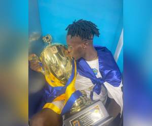 En los dos meses que estuvo en Guatemala, Rubilio Castillo logró alzar la copa de campeón con el Comunicaciones.