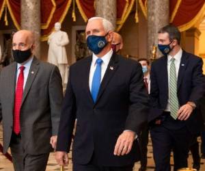 El vicepresidente estuvo presente en la sesión para certificar los votos electorales que dan la victoria a Joe Biden. Foto: AP