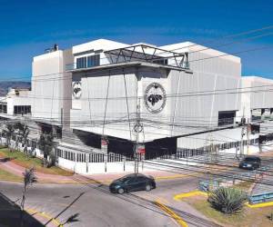 La CNBS publicó que el sistema bancario comercial de Honduras cerró el primer semestre de 2026 con un crecimiento de 51.95% en ganancias.