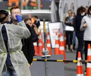 El gobierno sigue realizando pruebas de coronavirus pese a que desde hace 17 días no se registra un contagio. Foto: AP